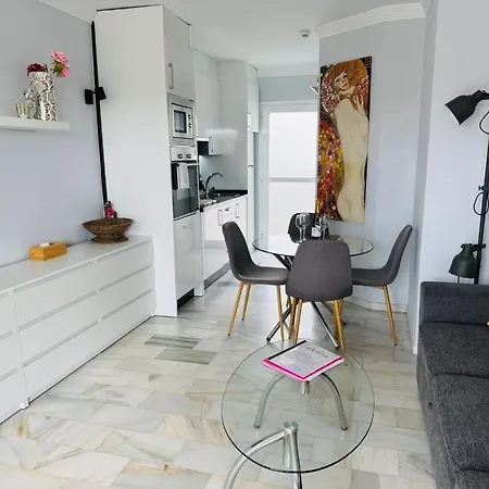 Casa Silvia - Dom W Kompleksie Hotelowym * Marbella